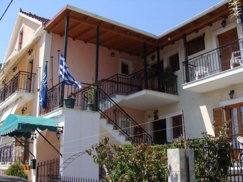 Violatos Studios Agia Efimia Dış mekan fotoğraf